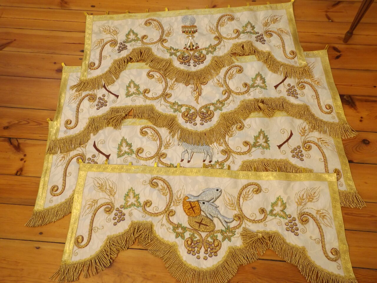 BALDACHIM PROCESYJNY - bardzo bogato zdobiony 4