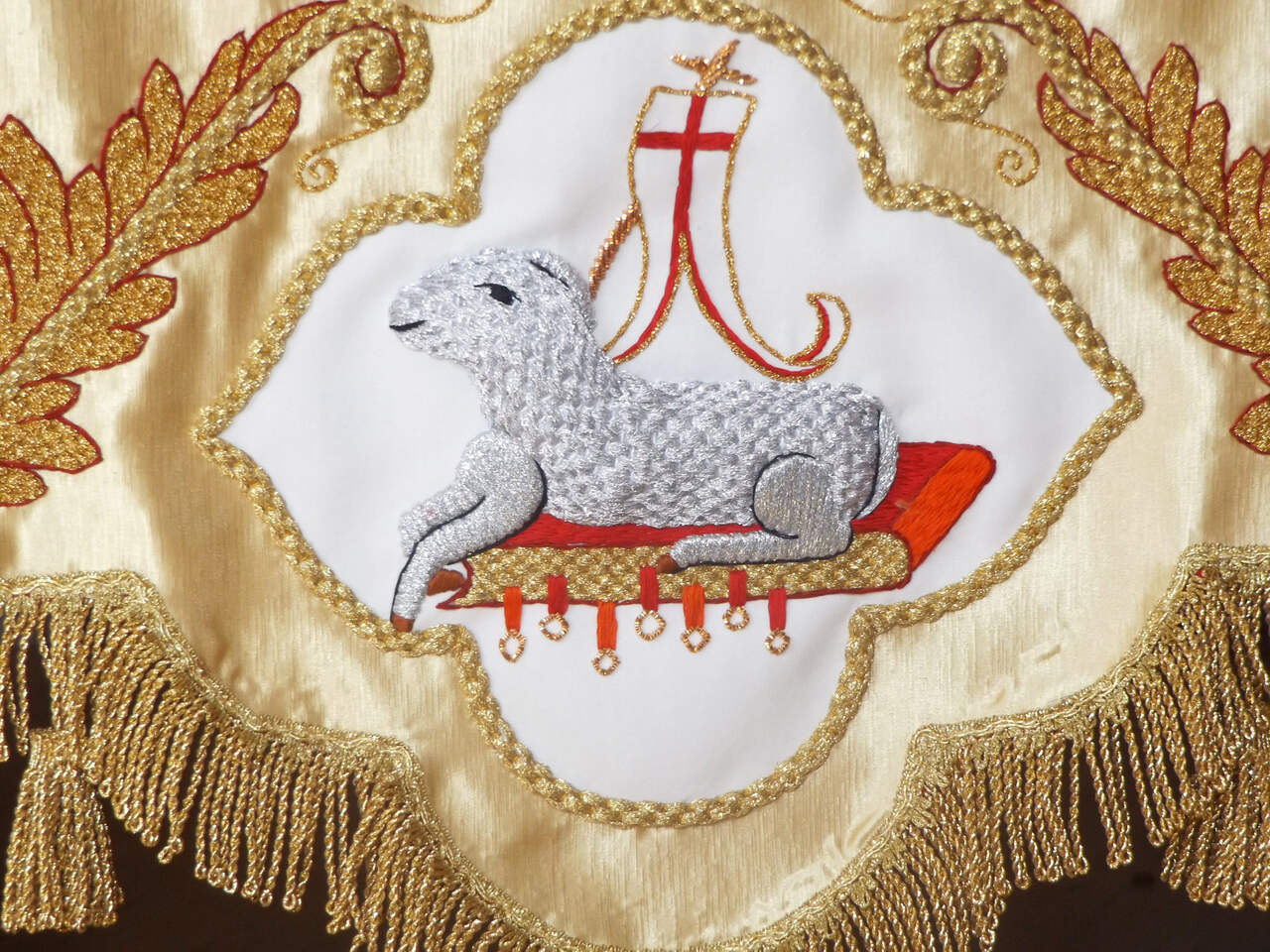 BALDACHIM PROCESYJNY - haft ręczny 5