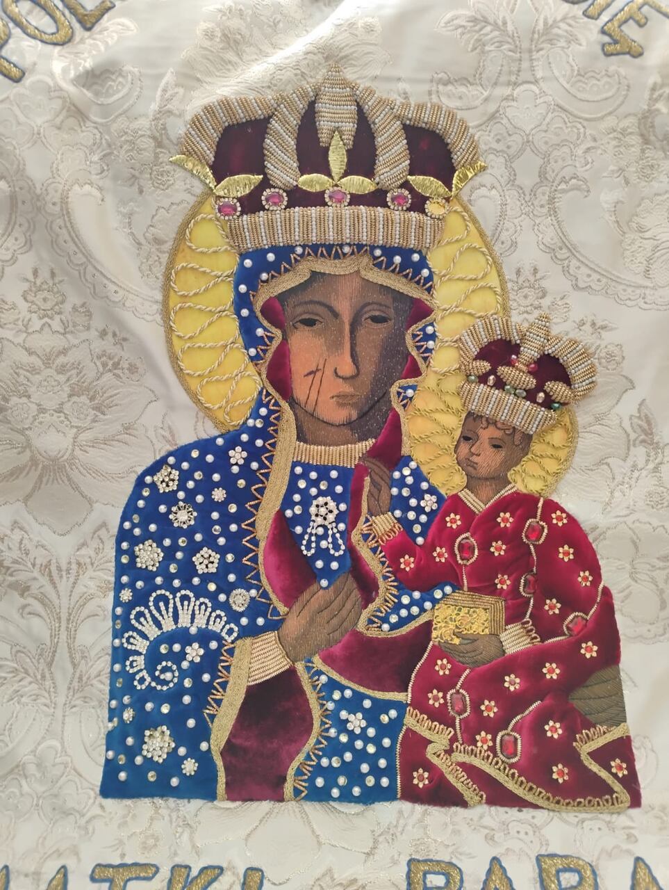 Sztandar ze sw Józefem wykonany na fioletowy aksamicie2